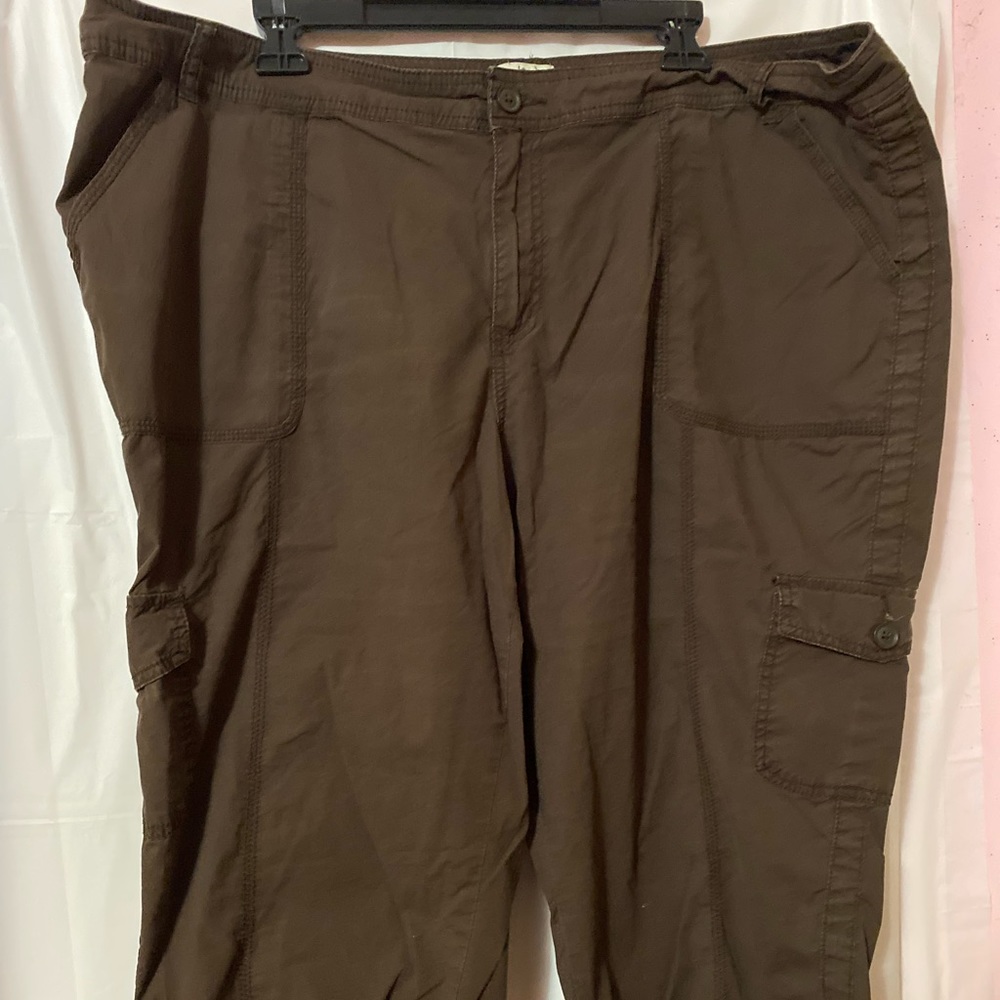 Plus Size Capris